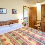 Stunning Home In Montebuono With Wifi *